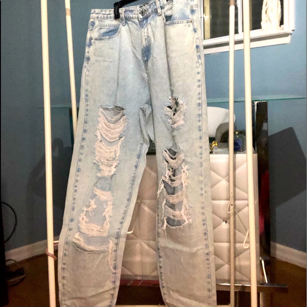 Miss guided Plus size ripped skinny jeans